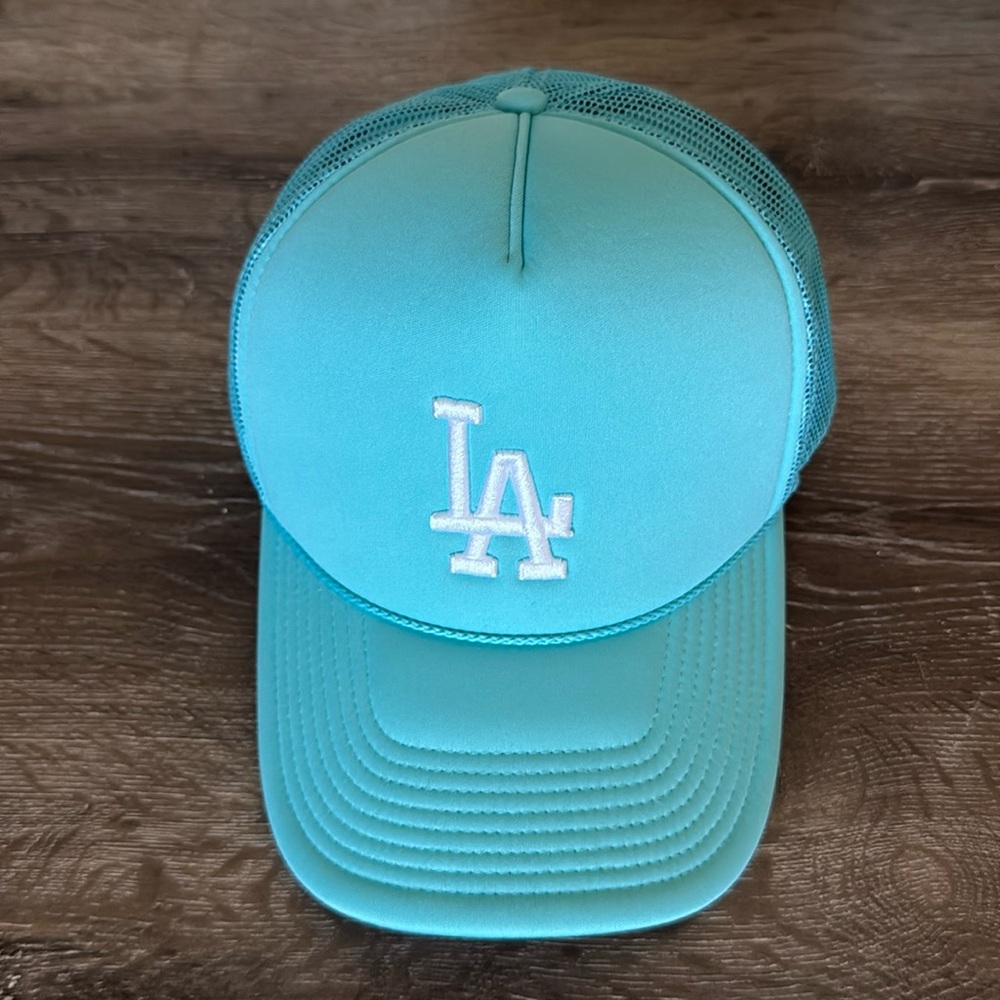 47’ x Urban Outfitters MLB Los Angeles Dodgers Turquoise Snapback Trucker Hat